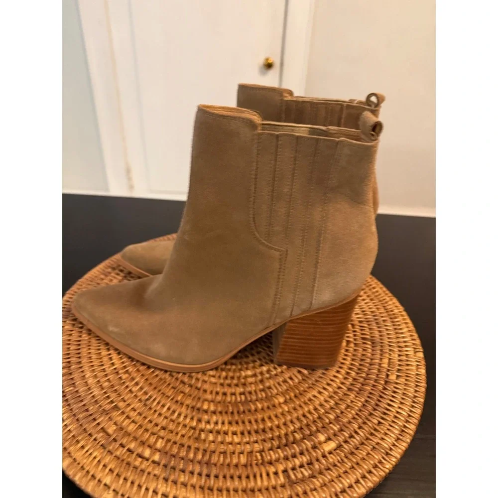 Marc Fisher LTD Alva Tan Suede Pointed Toe Block Heel‎ Ankle Boots Size 12M